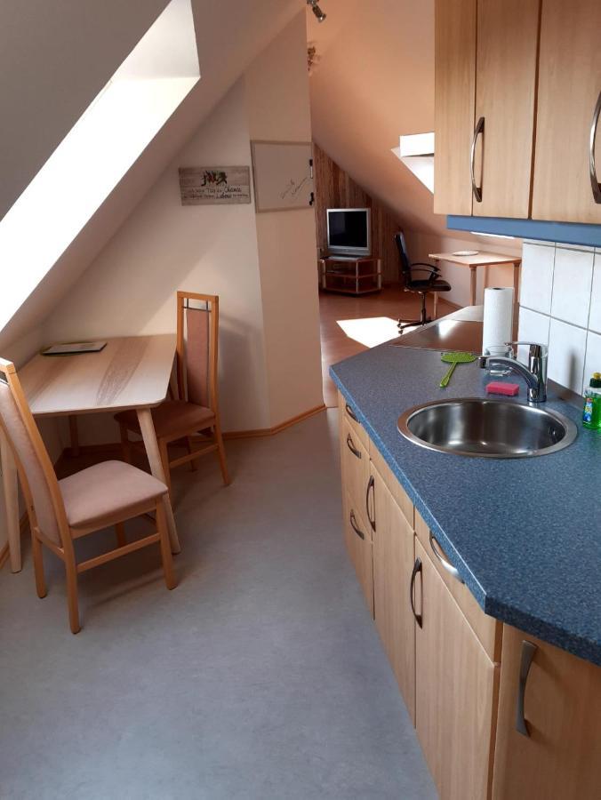 Ferienwohnung Van Den Berg Rees Exteriör bild